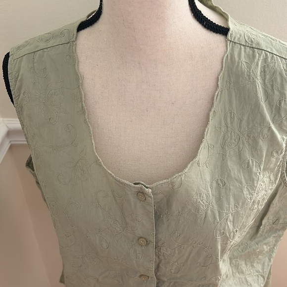 Basic Editions green button up sleeveless shirt Size XL. - Picture 2 of 8